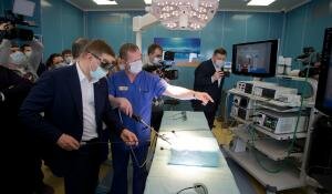 Алексей Текслер проверил готовность областной больницы №2 к приему больных с коронавирусной инфекцией. Фото: пресс-служба Губернатора и Правительства Челябинской области