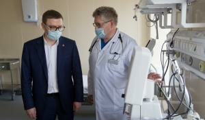 Алексей Текслер проверил готовность областной больницы №2 к приему больных с коронавирусной инфекцией. Фото: пресс-служба Губернатора и Правительства Челябинской области